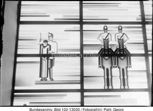 Berlin, Polizeiunterkunft, Mosaikfenster