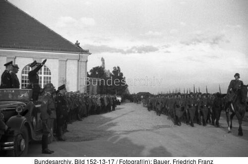 Dachau, SS-Übungslager, Parade der SS