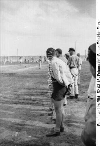 Dachau, Fußballspiel im KZ / Schutzhaftlager