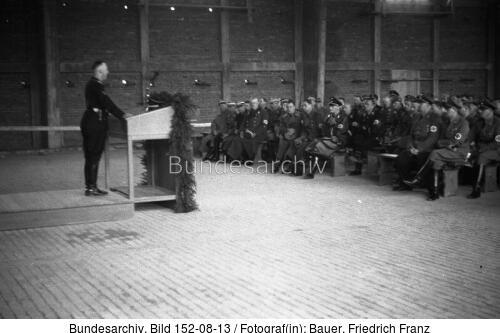 München, SS-Kaserne, Besuch Himmler