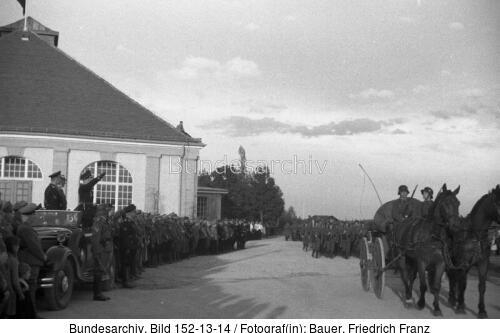 Dachau, SS-Übungslager, Parade der SS