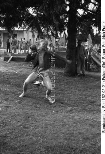 KZ Dachau, Häftlinge beim Sport