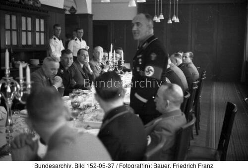 Dachau, KZ Dachau, Besichtigung Robert Ley