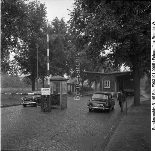 Berlin, Zonengrenze, Grenzübergang