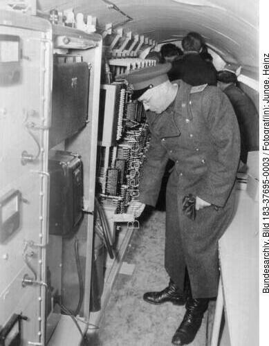 Altglienicke, Sowjetischer Offizier in Spionagetunnel