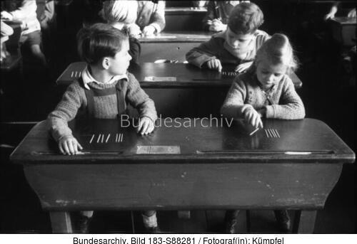 Berlin, Rechenunterricht in der ersten Klasse