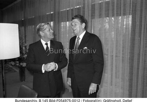 Bonn, Helmut Schmidt, Ronald Reagan