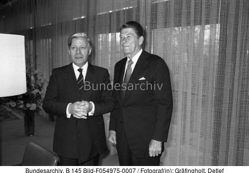 Bonn, Helmut Schmidt, Ronald Reagan