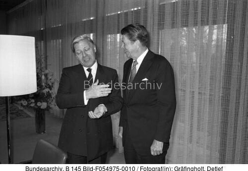 Bonn, Helmut Schmidt, Ronald Reagan