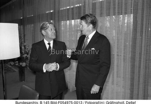Bonn, Helmut Schmidt, Ronald Reagan