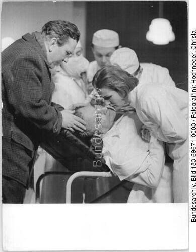 Berlin, Kammerspiele, Schauspiel "Professor Mamlock", Premiere