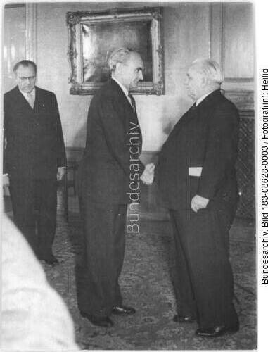 Berlin, DDR-Gründung, Vereidigung Heinrich Rau