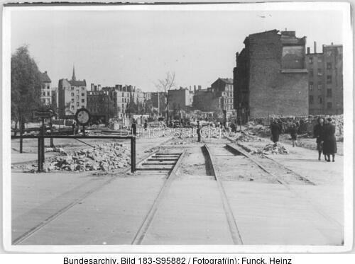 Berlin, Bau Karl-Marx-Allee, Königsberger Straße