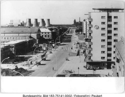 Eisenhüttenstadt, Leninallee, Neubauten