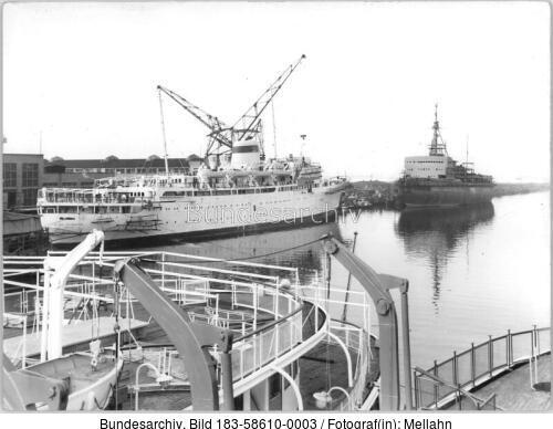 Wismar, Mathias-Thesen-Werft, Ausrüstungskai