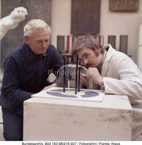 Berlin-Grünau, Atelier Kühn, Modell Brunnen