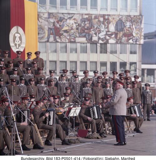 Berlin, Maifeier, Alexandrow-Ensemble