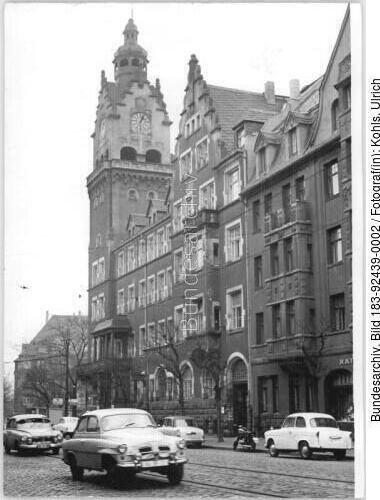 Leipzig, Rathaus im Stadtteil Wahren