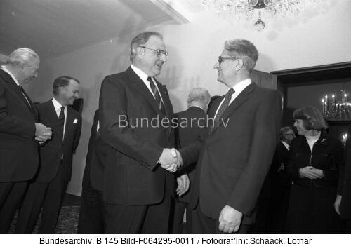Bundeskanzler Kohl empfängt Ministerpräsidenten