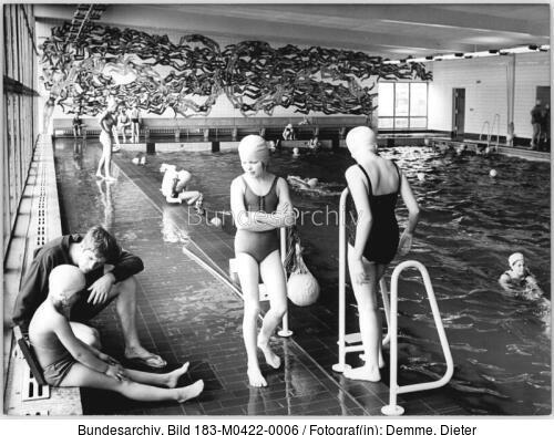 Weimar, Hallenbad, Schwimmhalle