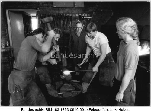 Berlin, Ausbildung von Hufschmieden
