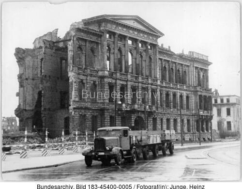 Berlin, Friedrich-Ebert-Straße, Ruine