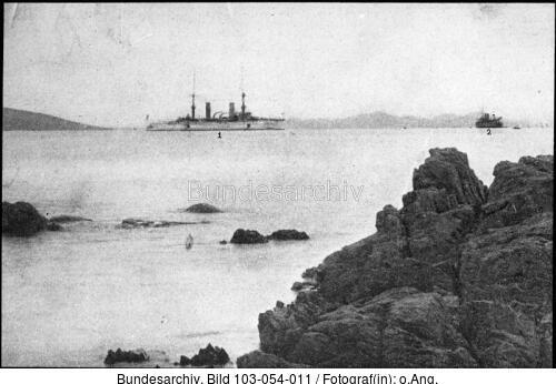 Tsingtau, "Kaiserin Elisabeth" und "Jaguar"