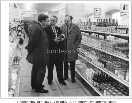 Berlstedt, Besichtigung des Einkaufszentrum