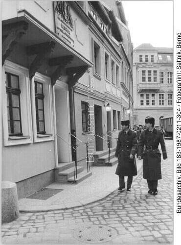 Berlin, Nikolaiviertel, Passanten
