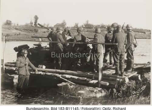 Russland, Ulschaga, Flussüberquerung