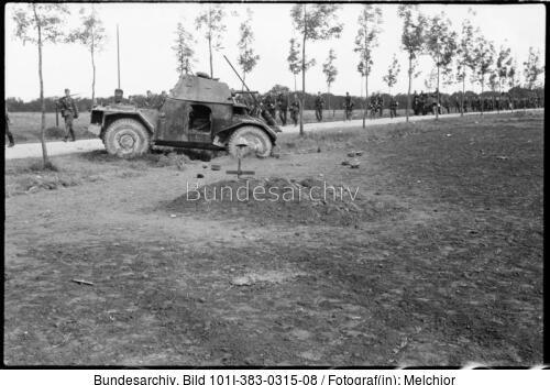 Belgien, französischer Panzer, deutsche Soldaten