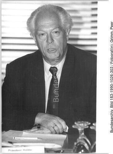 Egon Hölder