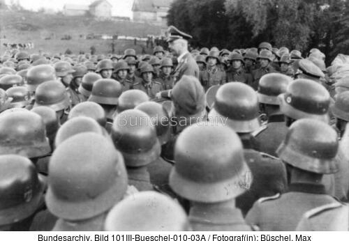 Russland, Himmler bei Angehörigen der Waffen-SS