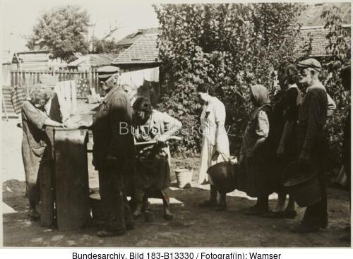 Rumänien, Chisinau, Ghetto, Wasserholen
