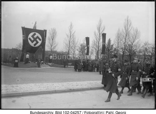 Berlin, Denkmal für tote SA-Angehörige