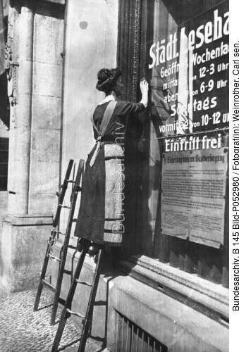 Fensterputzerin