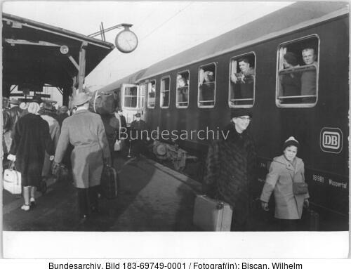 Magdeburg, Bahnhof, Blick aufs Bahngleis