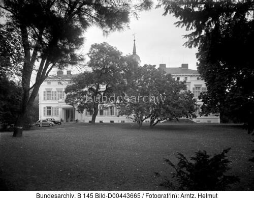 Bonn, Palais Schaumburg, Westansicht