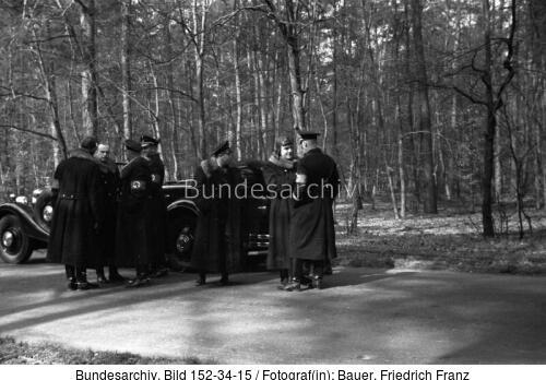 Bei Mannheim, Mitglieder der SS