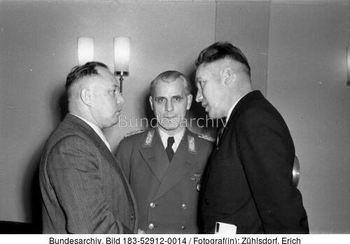 Berlin, Volkskammersitzung; Mielke, Willi Stoph, Heinz Hoffmann