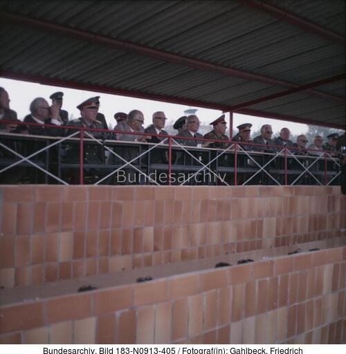 Magdeburg, GSSD, Besuch Erich Honecker, Tribüne