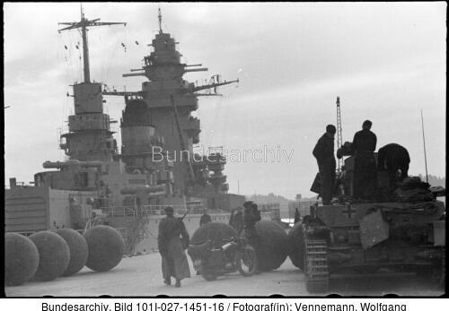Toulon, französisches Kriegsschiff "Strasbourg"
