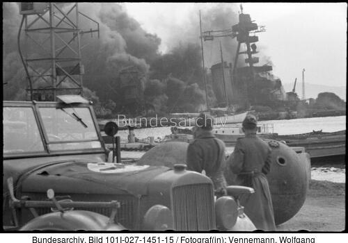 Toulon, französisches Kriegsschiff
