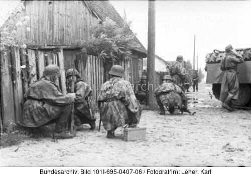 Warschauer Aufstand, Waffen-SS in Vorort