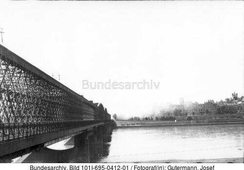 Warschauer Aufstand, Weichselbrücke