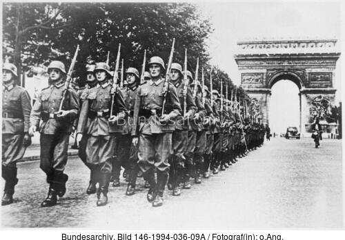 Paris, Parade auf der Champs Elysee