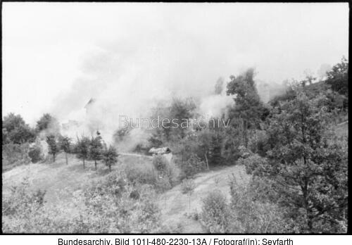 Italien, Region Florenz / Ravenna, brennende Ortschaft