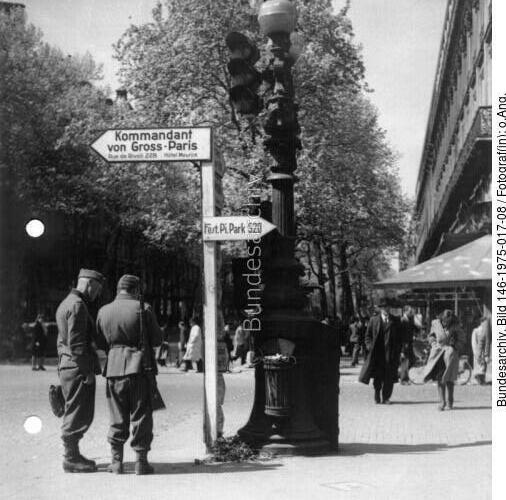 Paris, deutsche Besatzung, Straßenszene