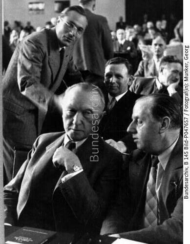 Bonn, Bundestag, Adenauer und Holzapfel