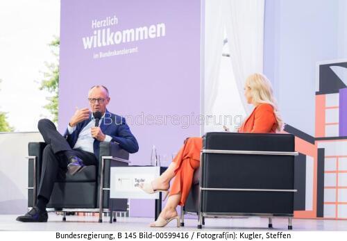 <span class="match">Bundeskanzler</span> Friedrich Merz beim Tag der offenen Tür der Bundesregierung 2025